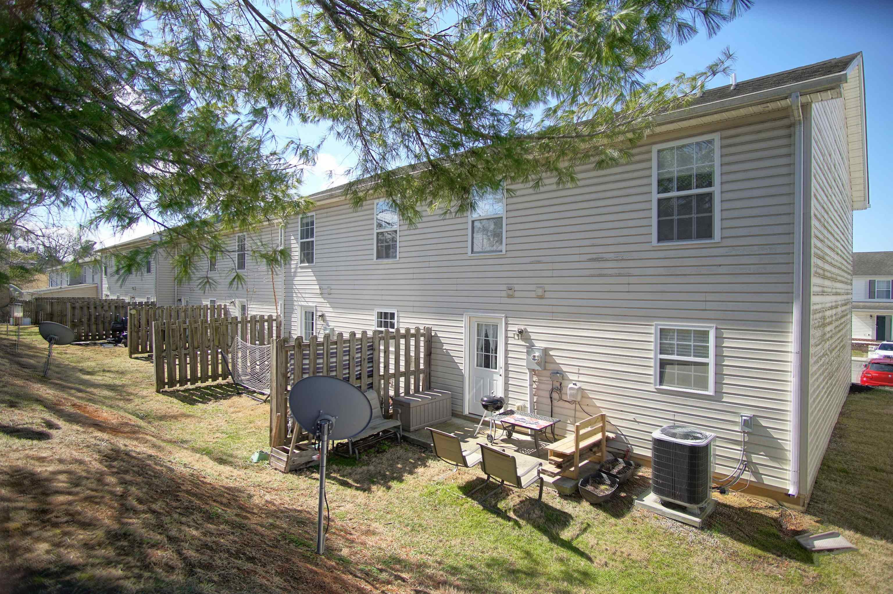 100 Salem Lane Christiansburg VA 24073