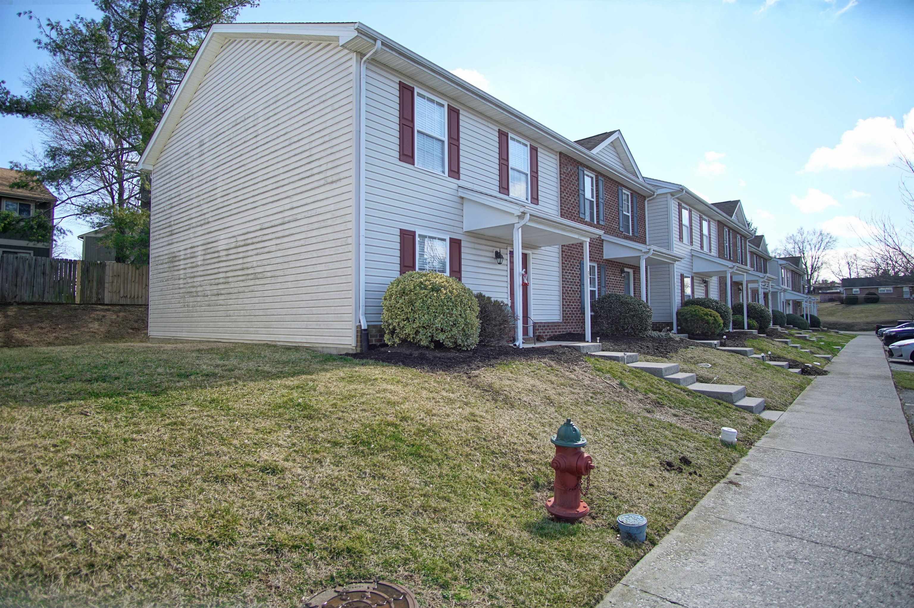 100 Salem Lane Christiansburg VA 24073
