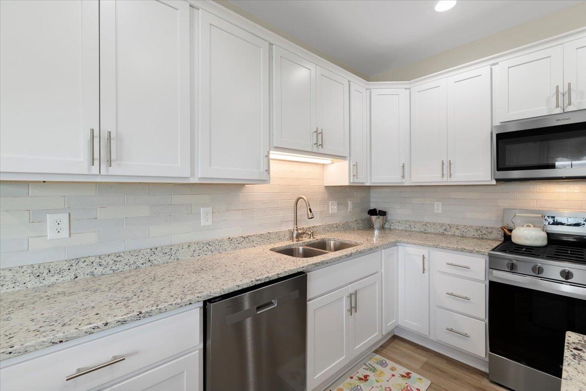 6136 Warren Newcomb Drive Fairlawn VA 24141