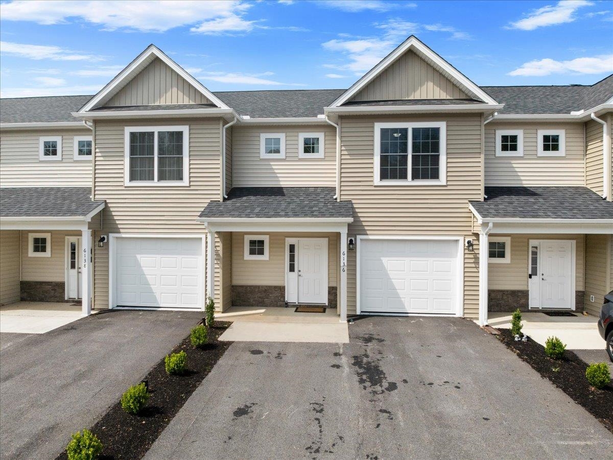 6136 Warren Newcomb Drive Fairlawn VA 24141