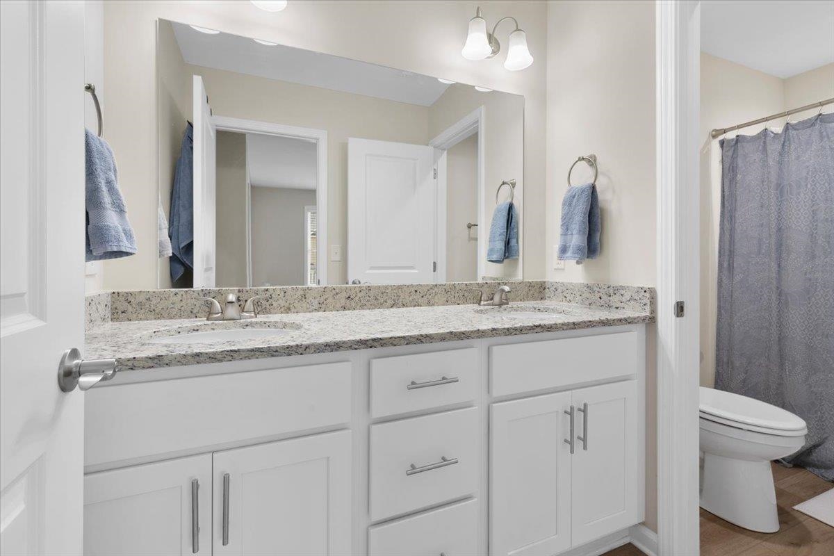 6136 Warren Newcomb Drive Fairlawn VA 24141