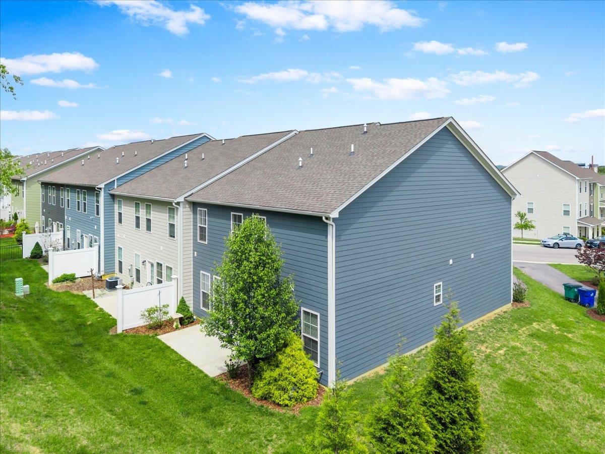 195 Hamilton Avenue NW Christiansburg VA 24073