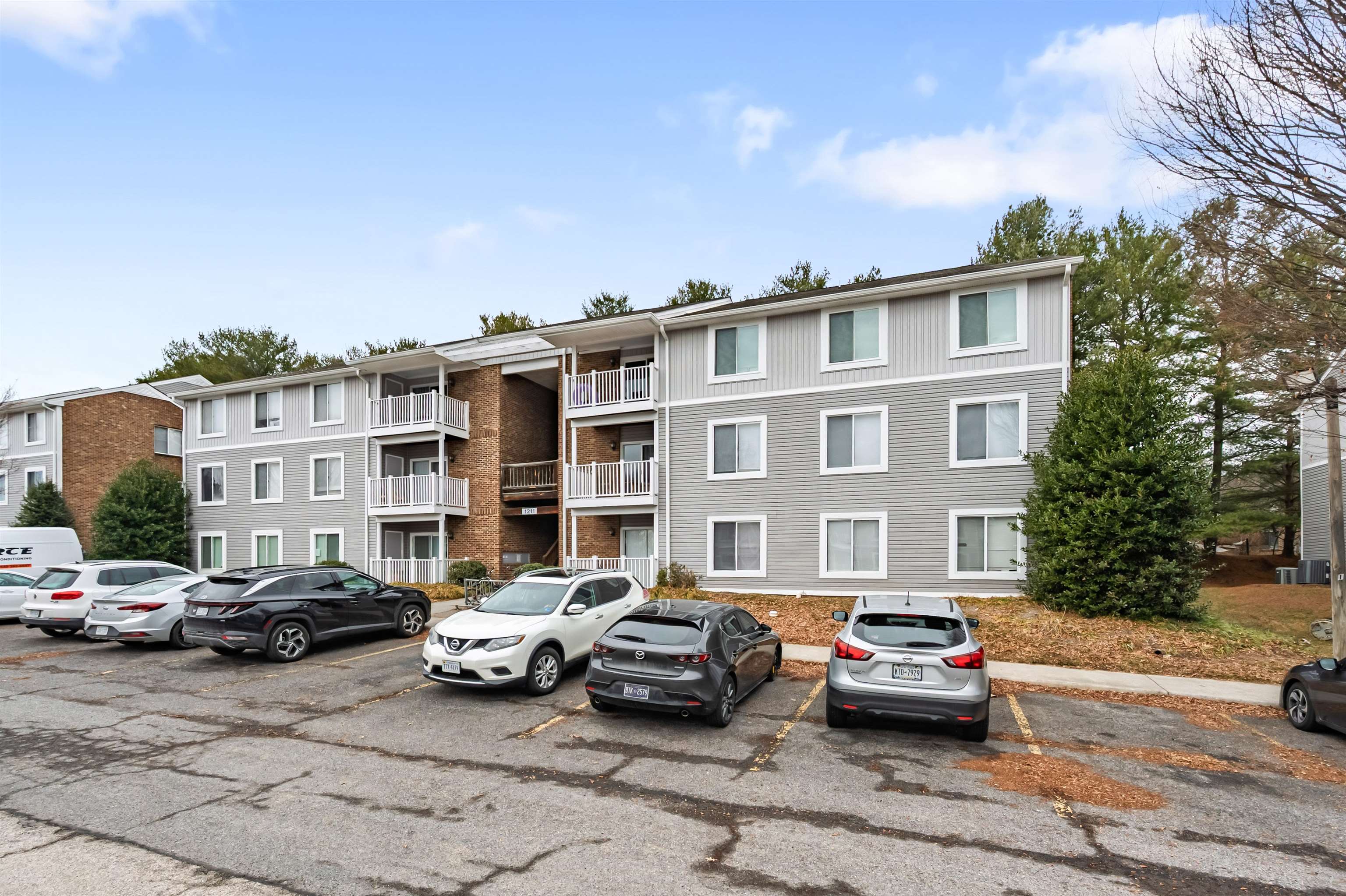 1211 University Terrace Blacksburg VA 24060