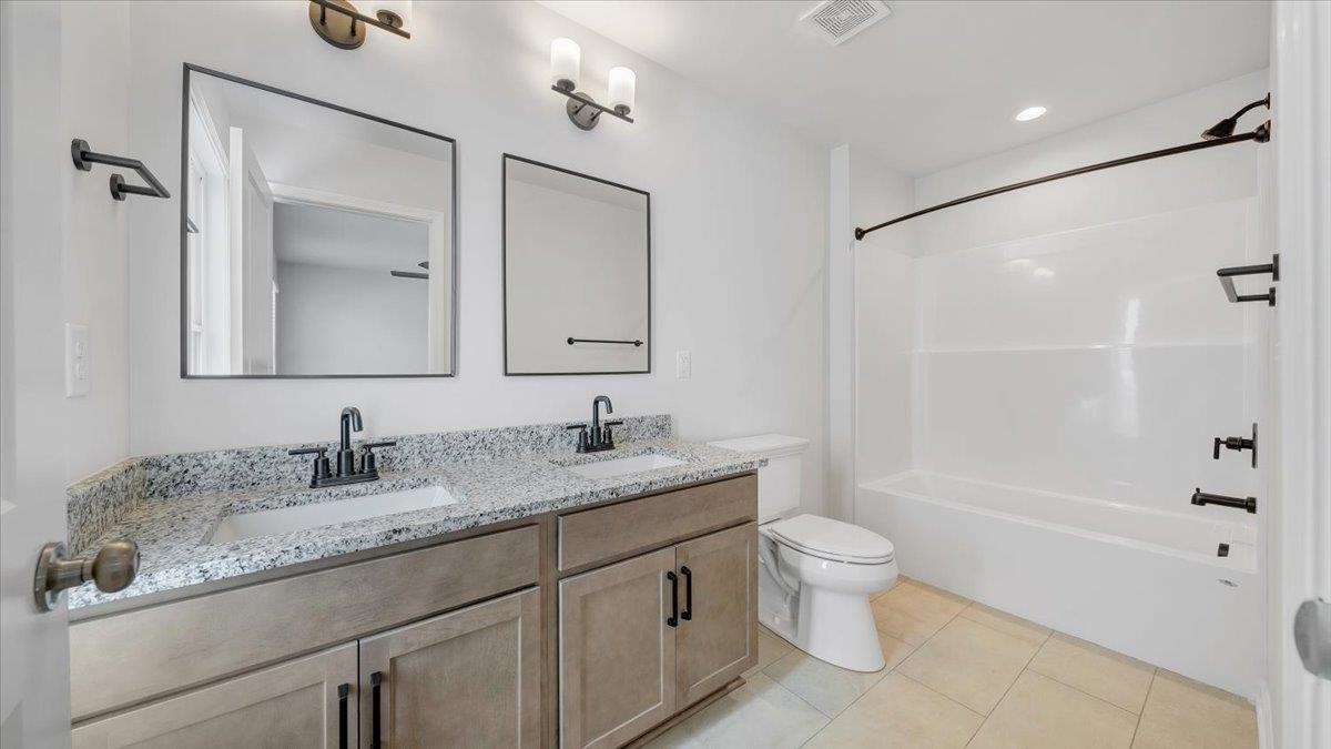 2124 Mccarters Way Blacksburg VA 24060