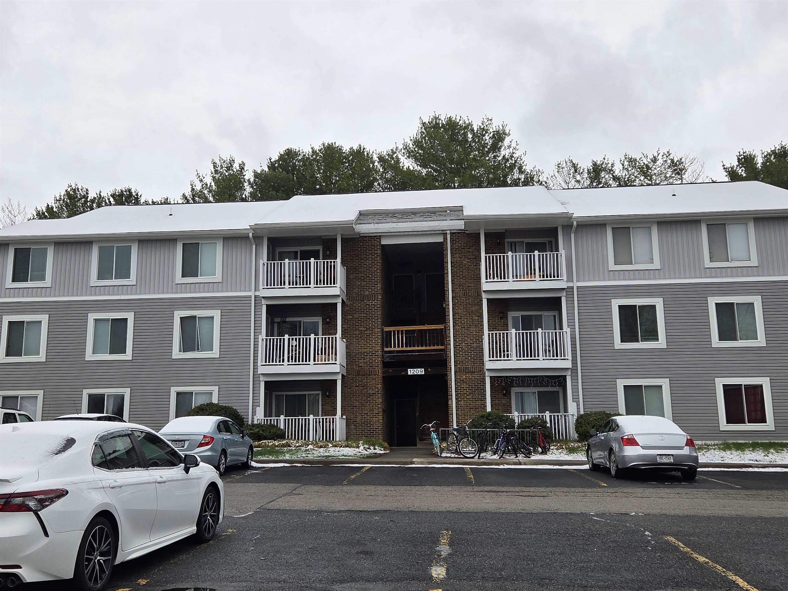 1209 B University Terrace Blacksburg VA 24060