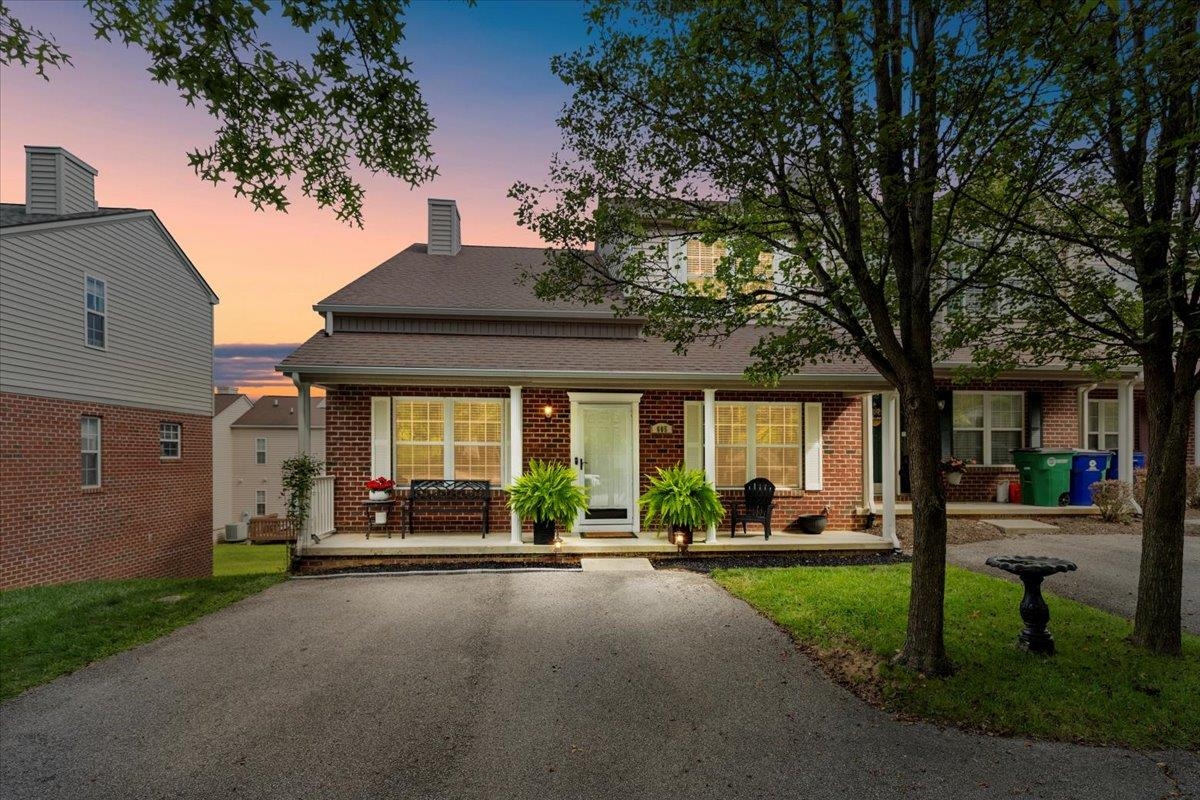 605 Tall Oak Boulevard Boulevard Christiansburg VA 24073