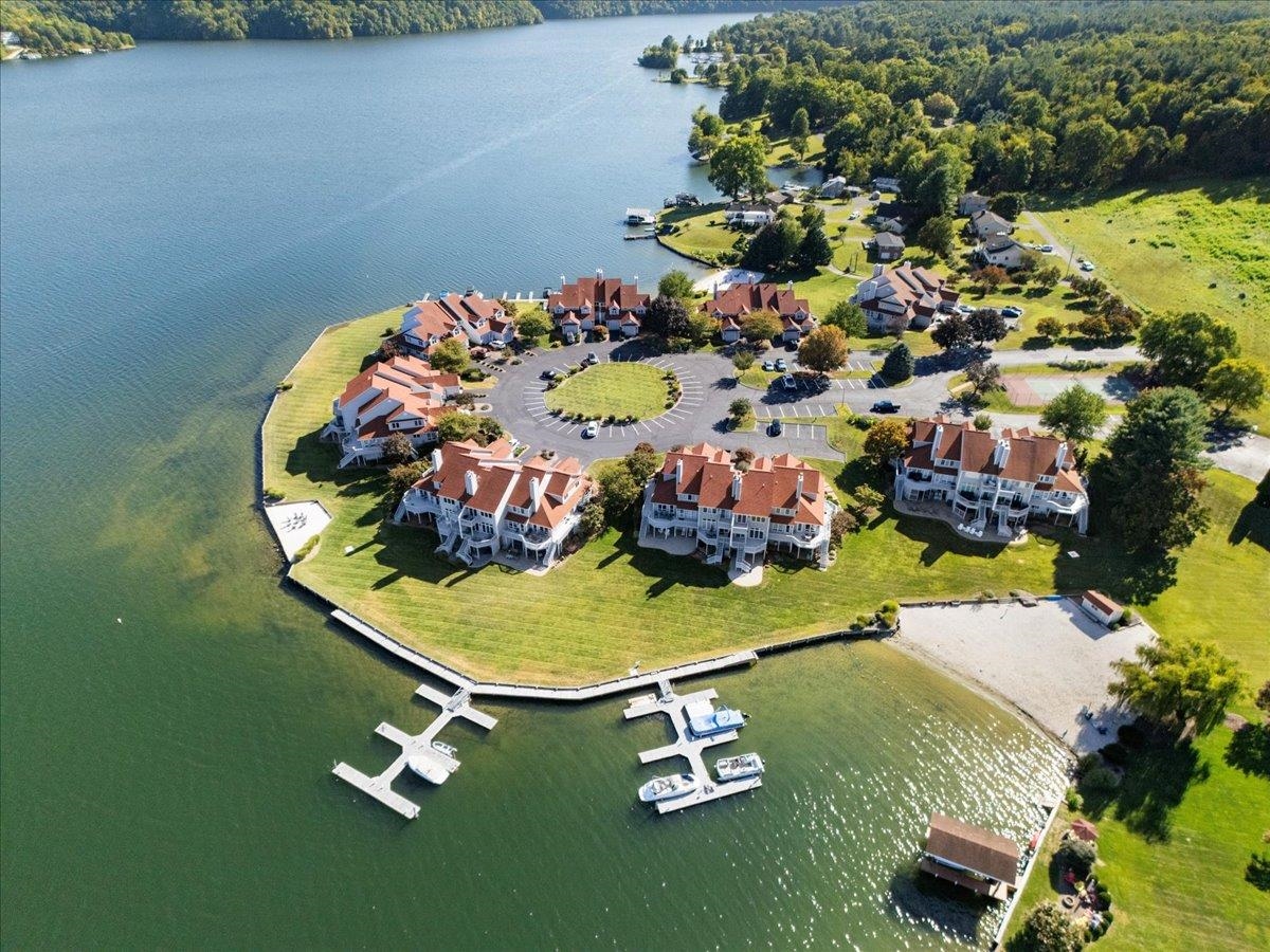 4591 Mallard Point Way Dublin VA 24084