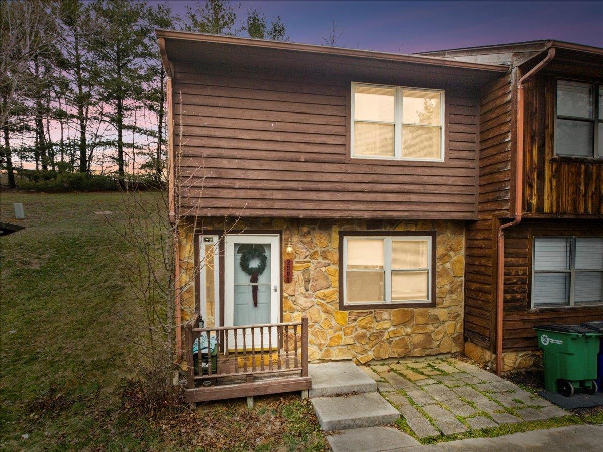 2590 Townhouse Street Christiansburg VA 24073