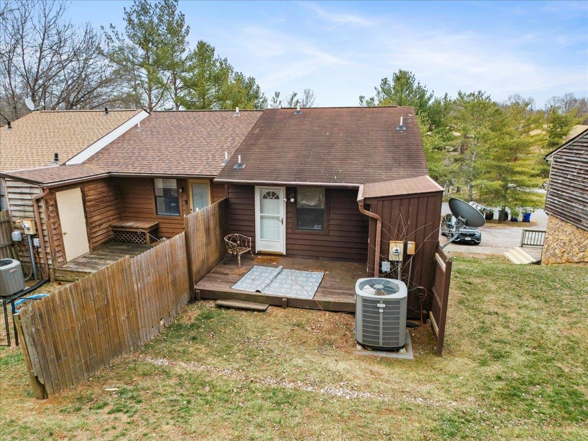 2590 Townhouse Street Christiansburg VA 24073