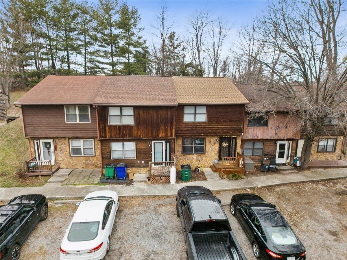 2590 Townhouse Street Christiansburg VA 24073