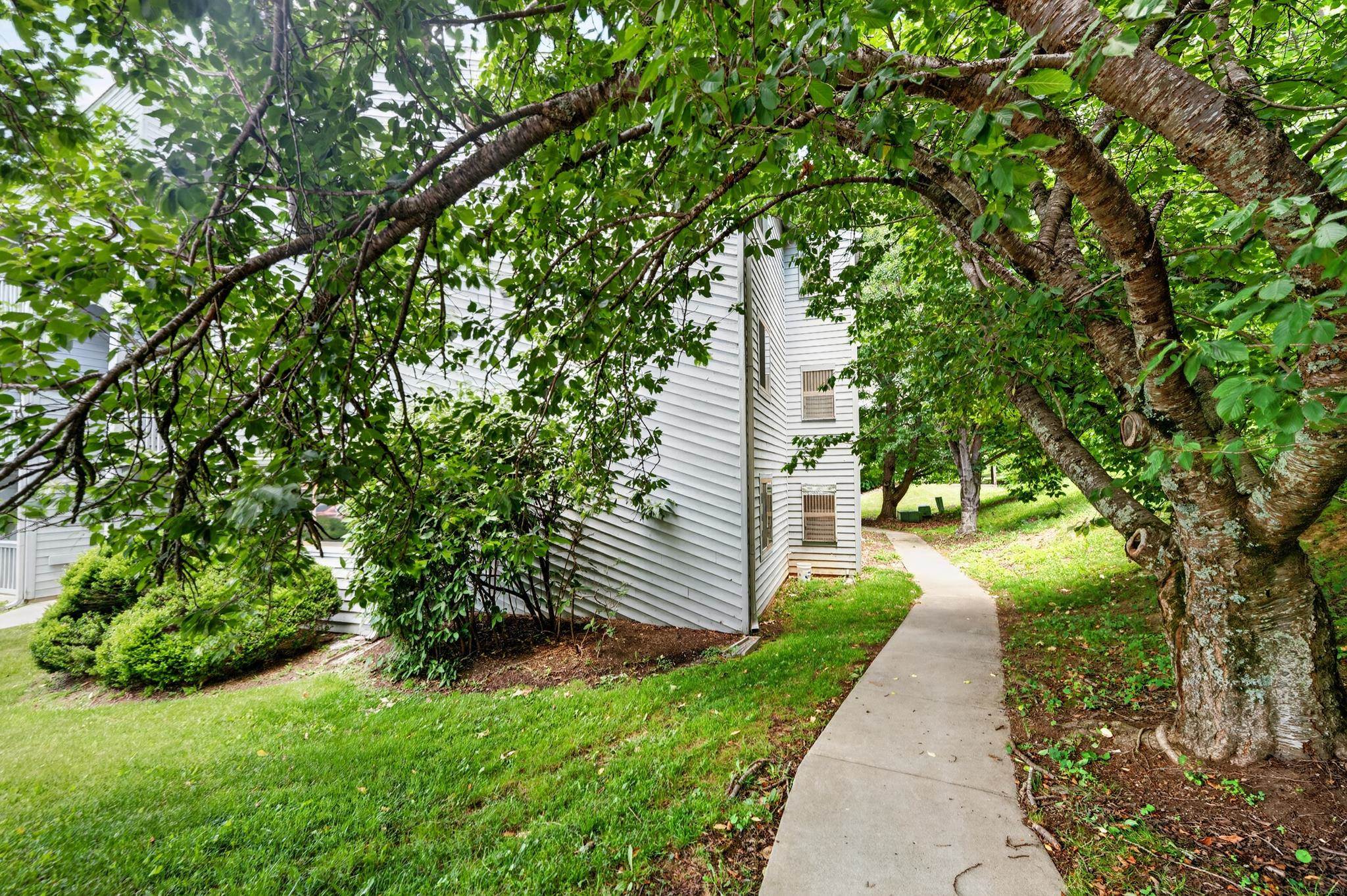 509 E Sunridge Drive Blacksburg VA 24060