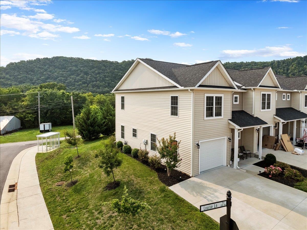 283 Louise Lane Elliston VA 24087