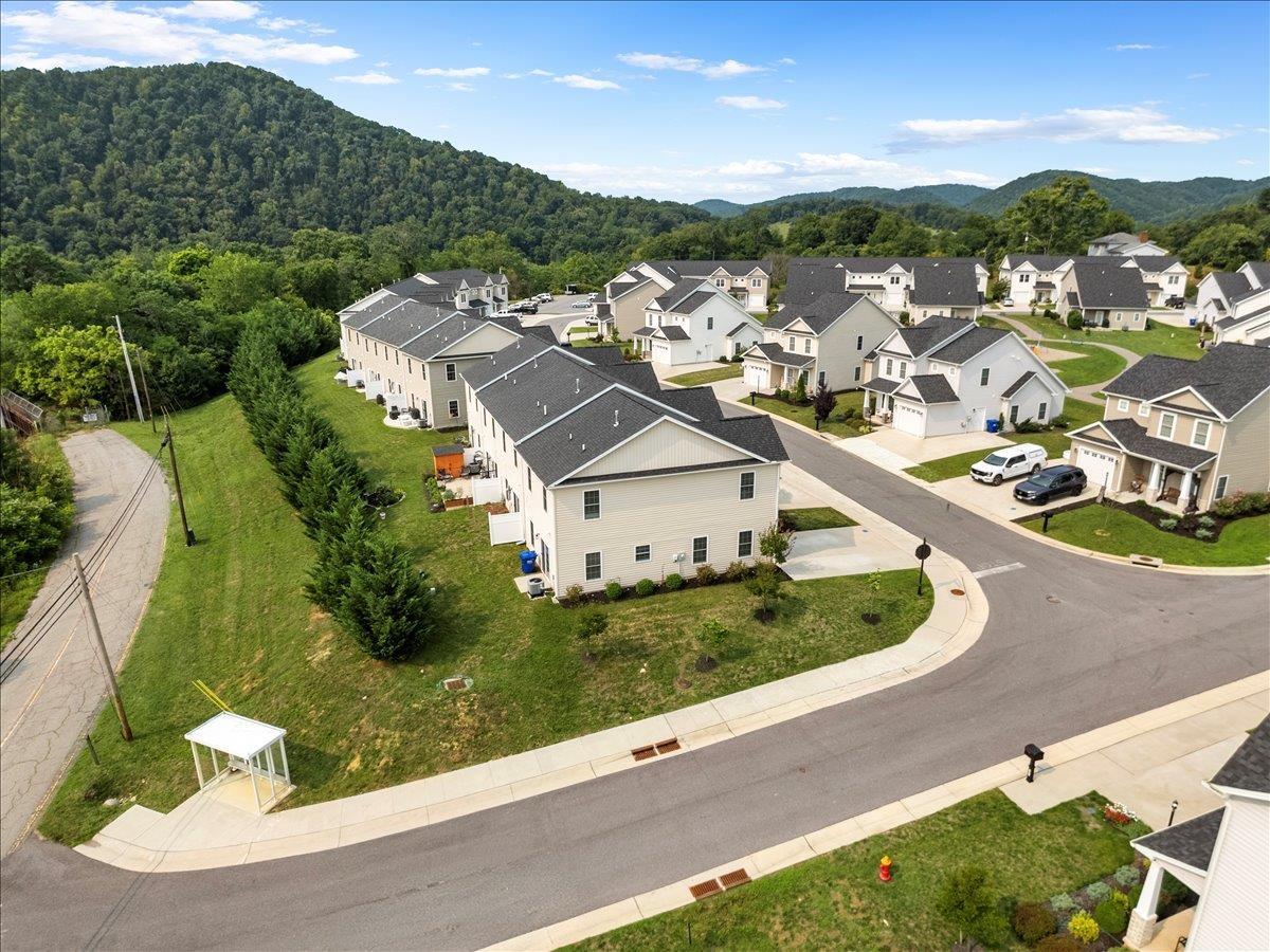 283 Louise Lane Elliston VA 24087