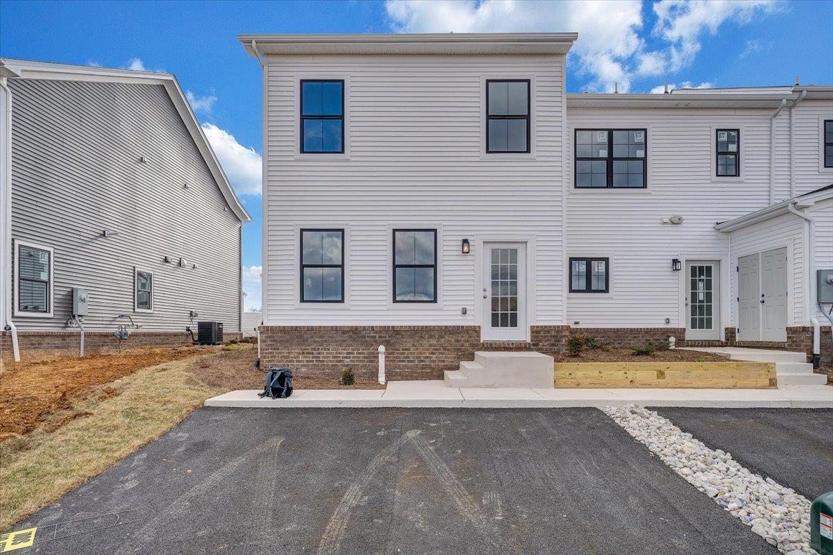 2117 Mccarters Way Blacksburg VA 24060