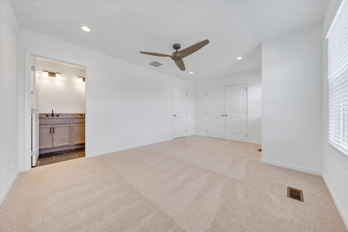 2137 Mccarters Way Blacksburg VA 24060