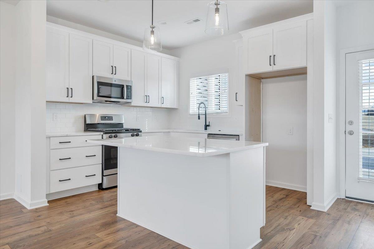 2137 Mccarters Way Blacksburg VA 24060