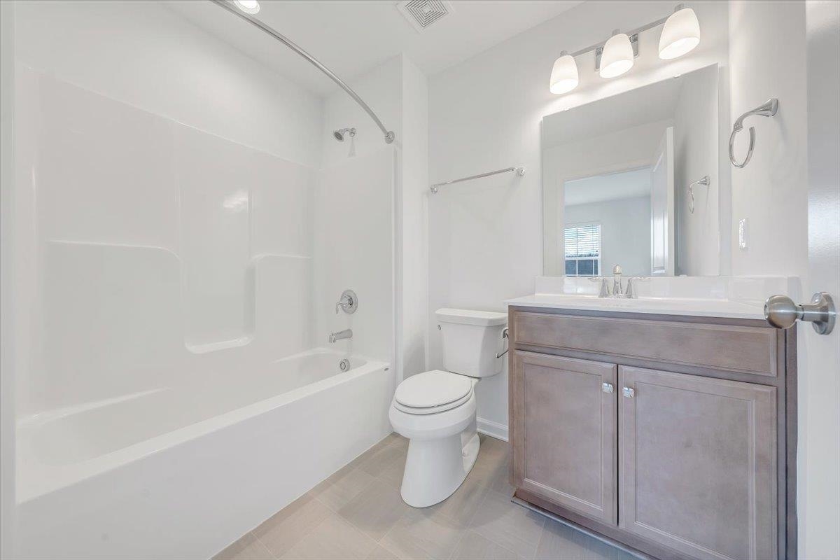 2137 Mccarters Way Blacksburg VA 24060