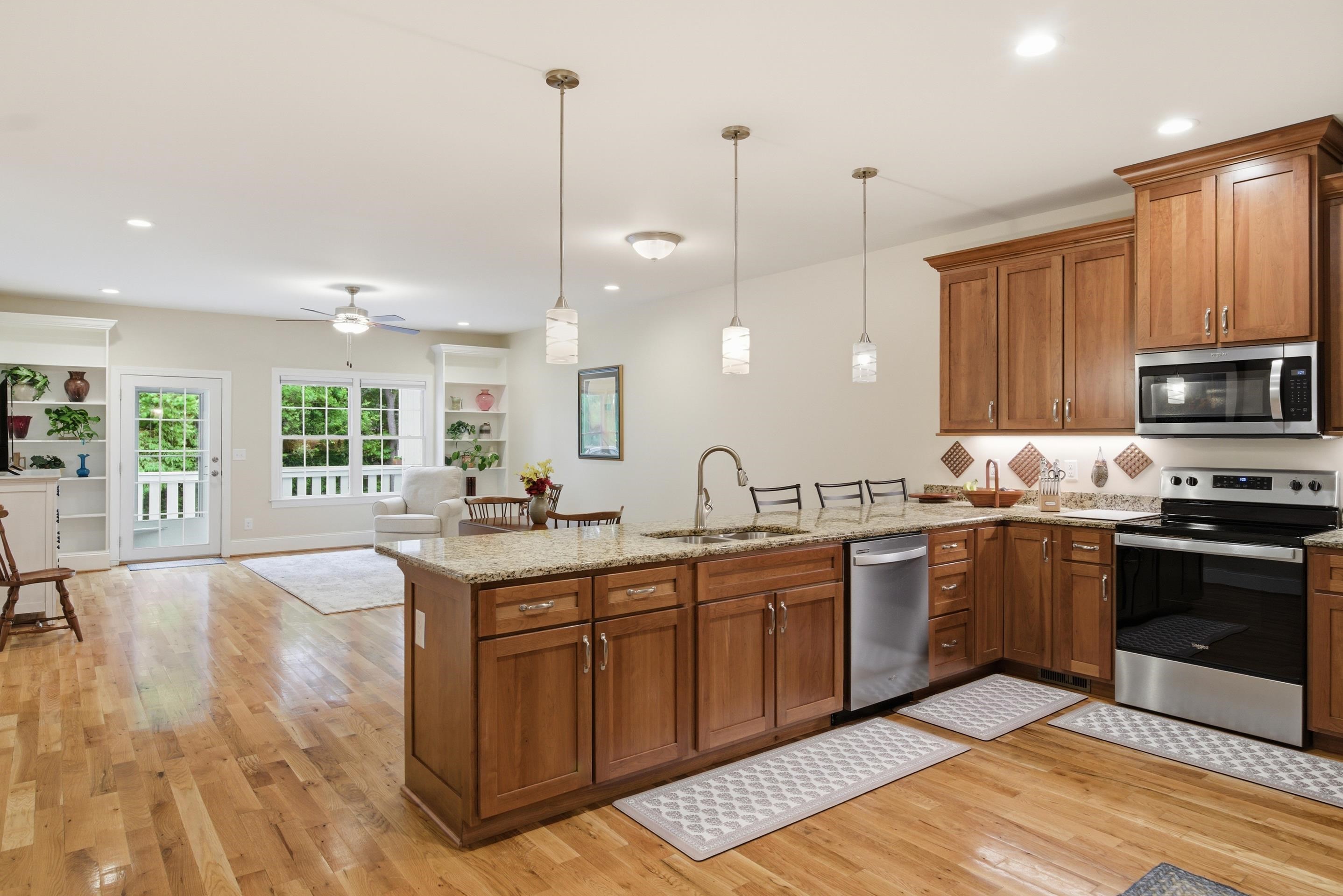 525 Hale Street Pearisburg VA 24134
