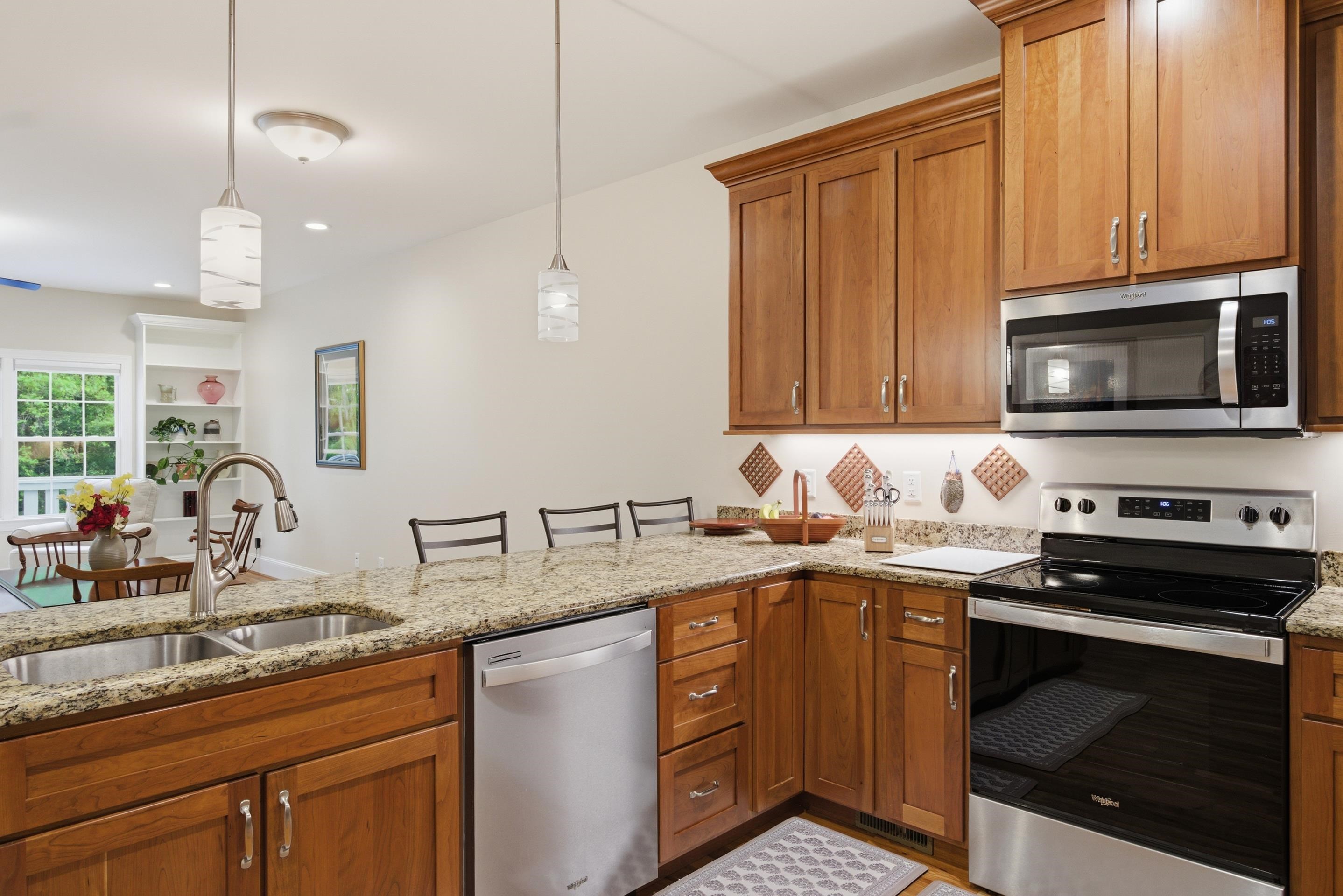 525 Hale Street Pearisburg VA 24134