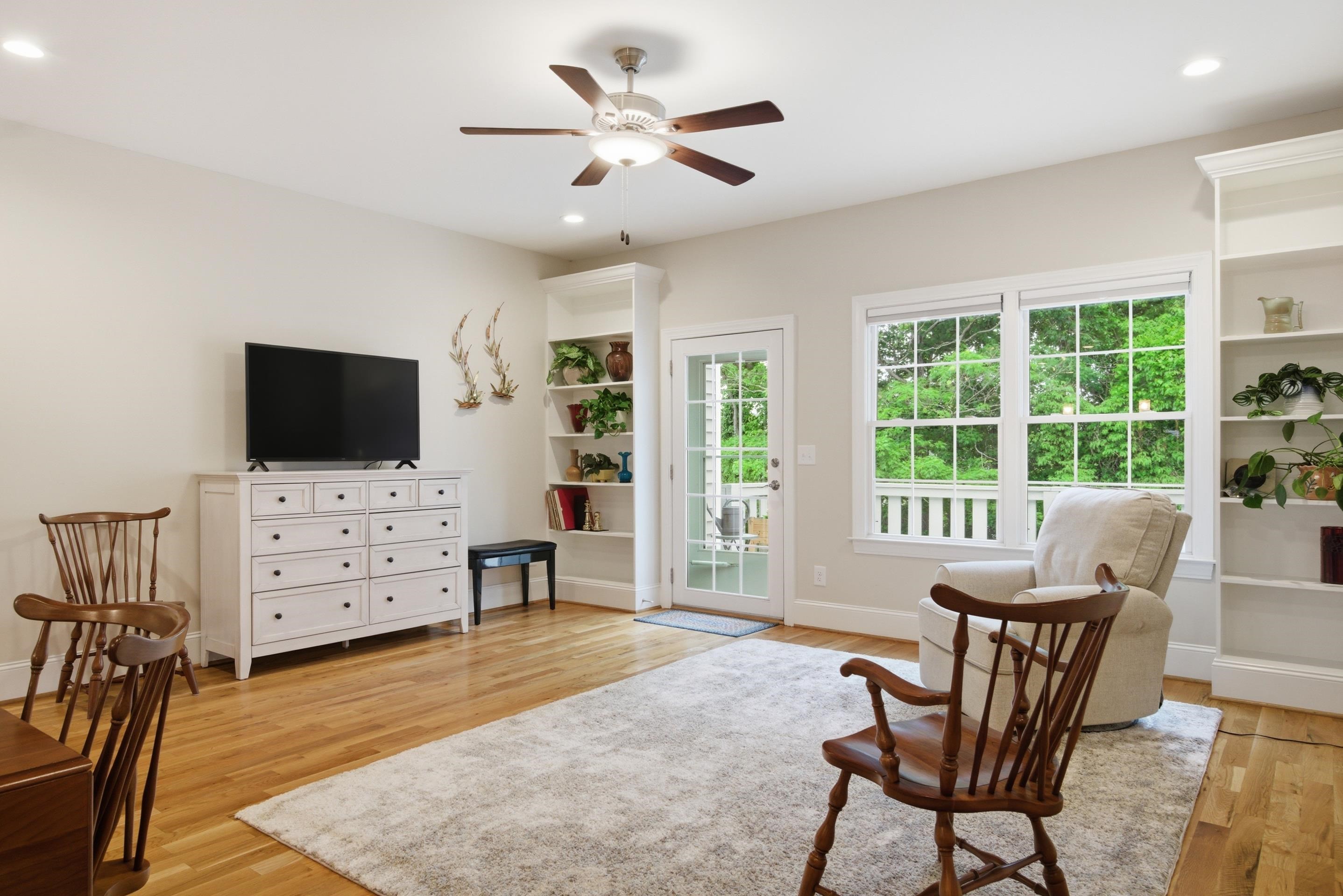 525 Hale Street Pearisburg VA 24134