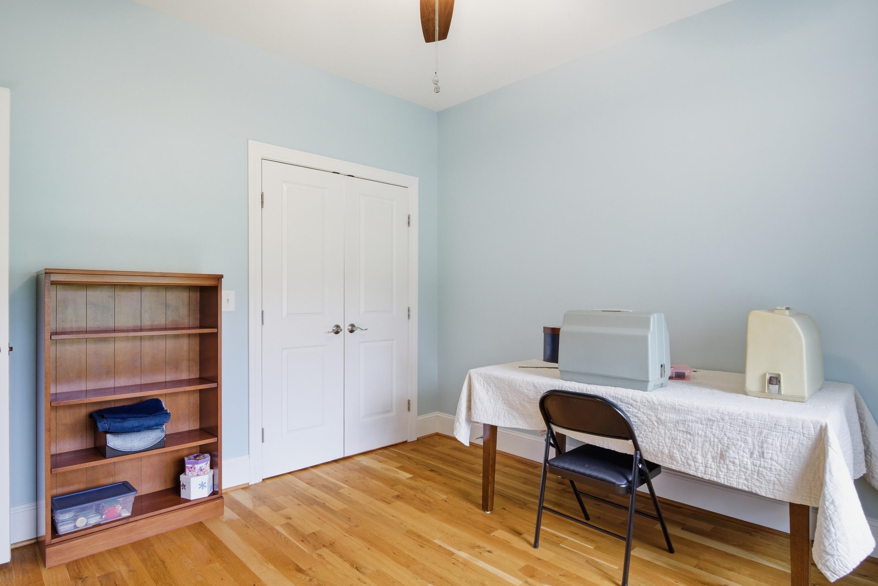 525 Hale Street Pearisburg VA 24134
