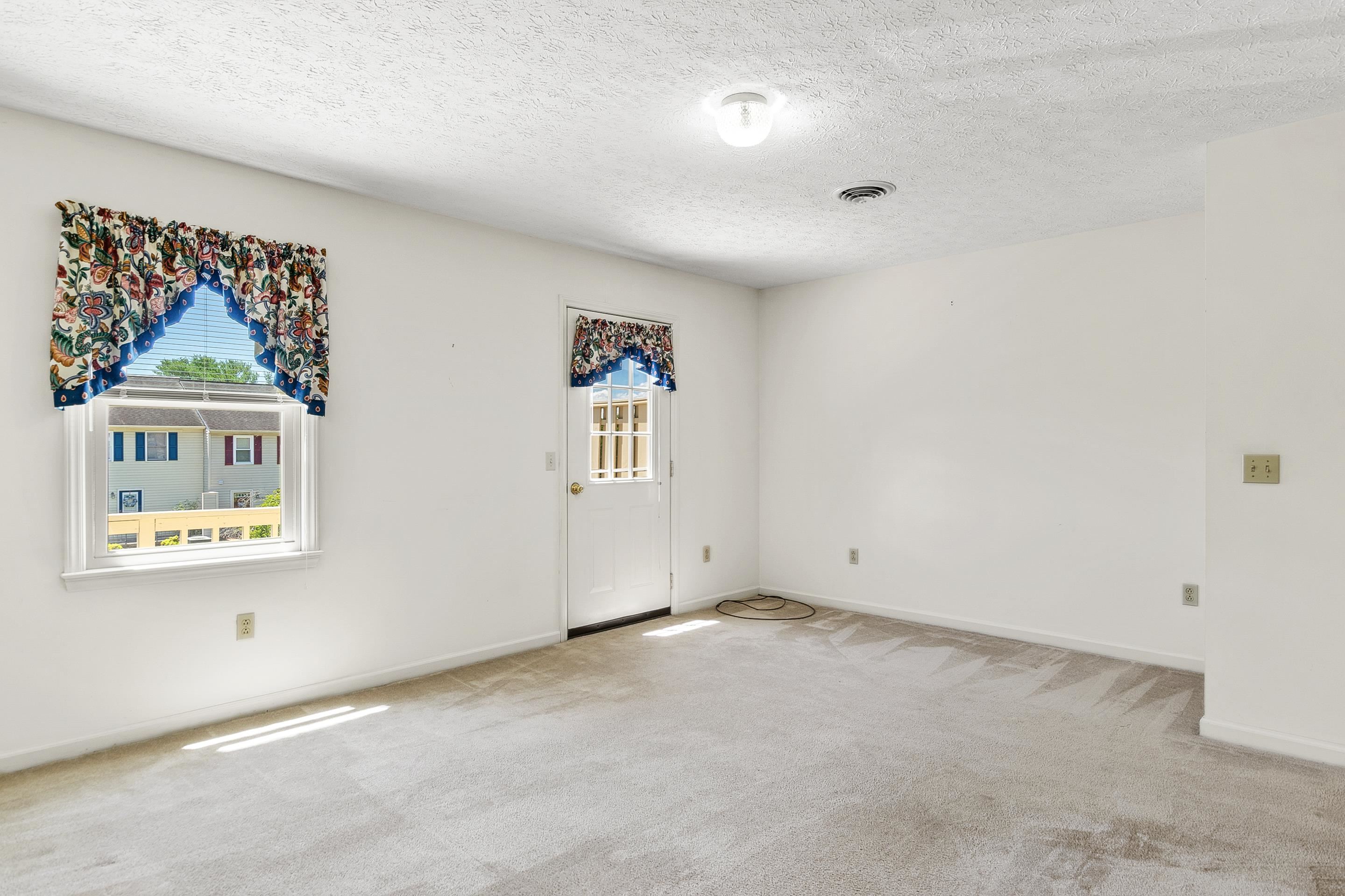 6657 Sagefield Avenue Radford VA 24141