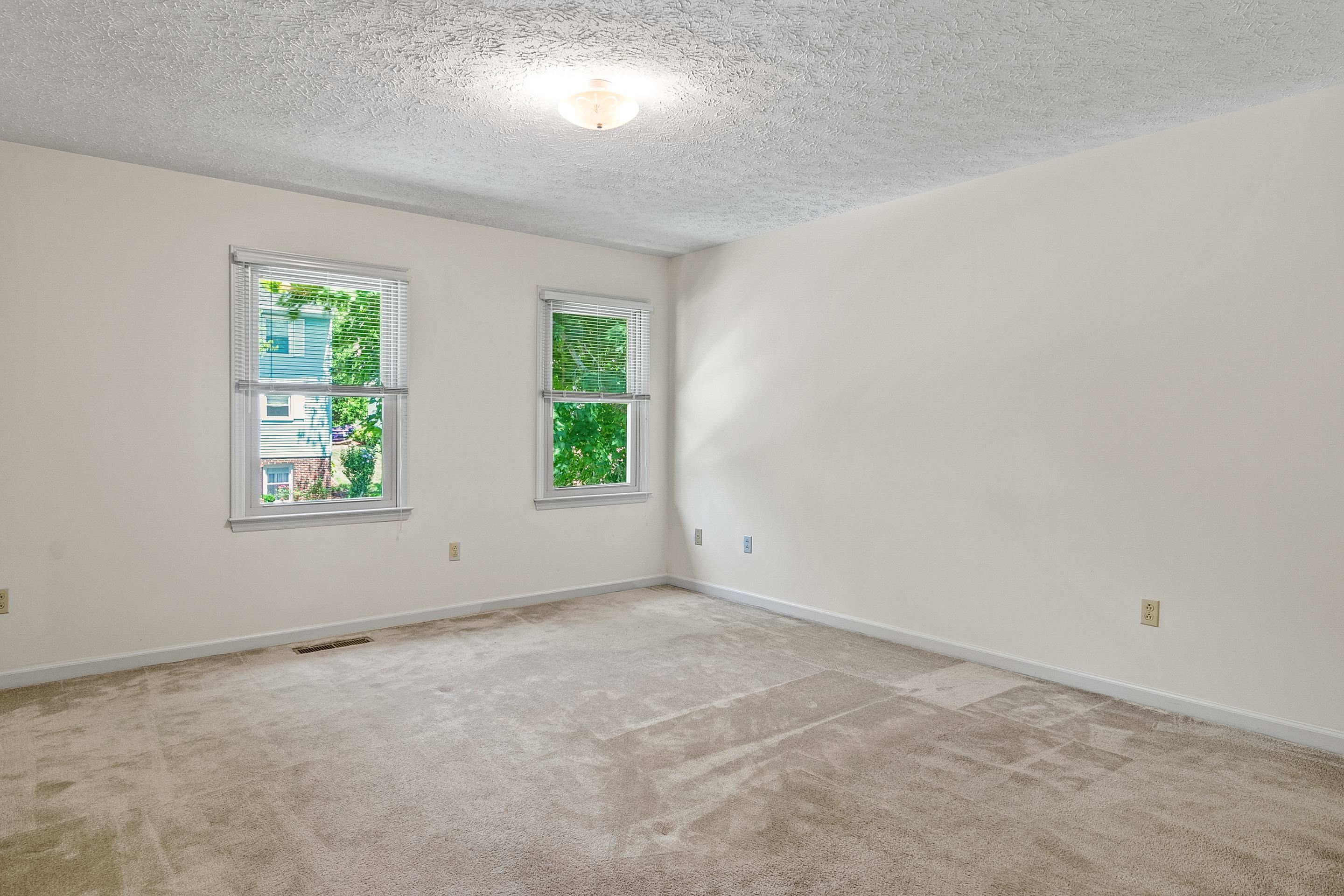 6657 Sagefield Avenue Radford VA 24141