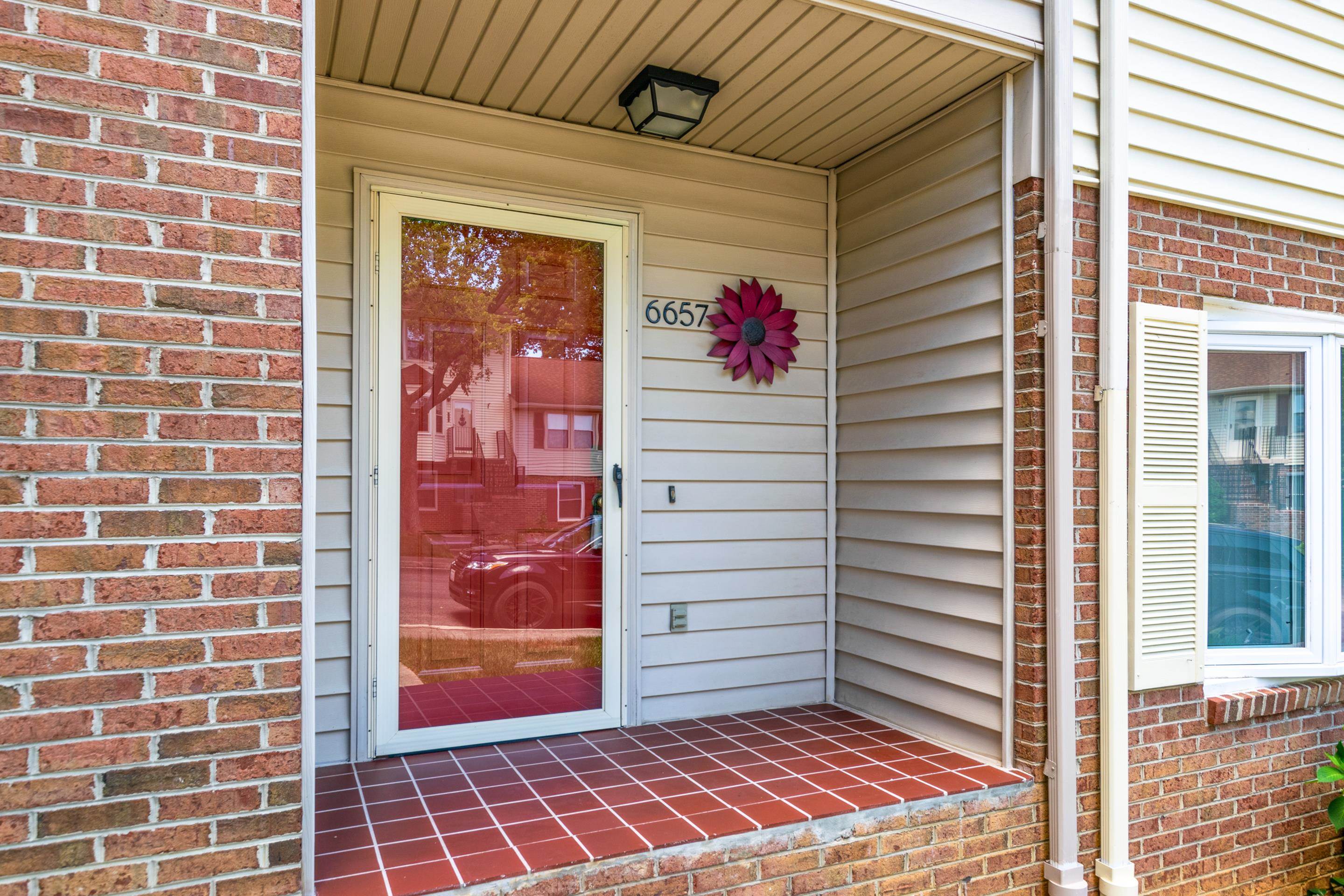 6657 Sagefield Avenue Radford VA 24141