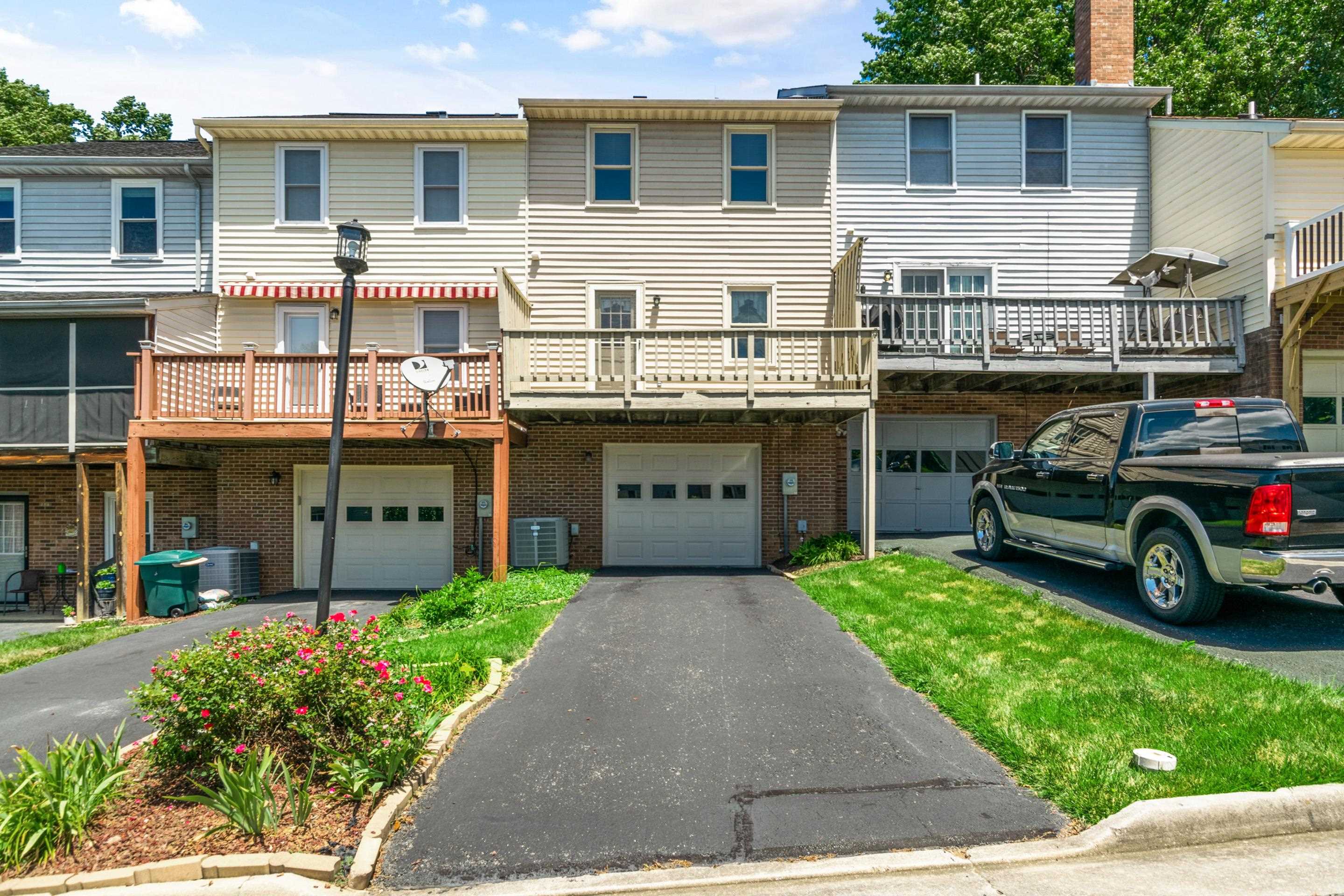 6657 Sagefield Avenue Radford VA 24141