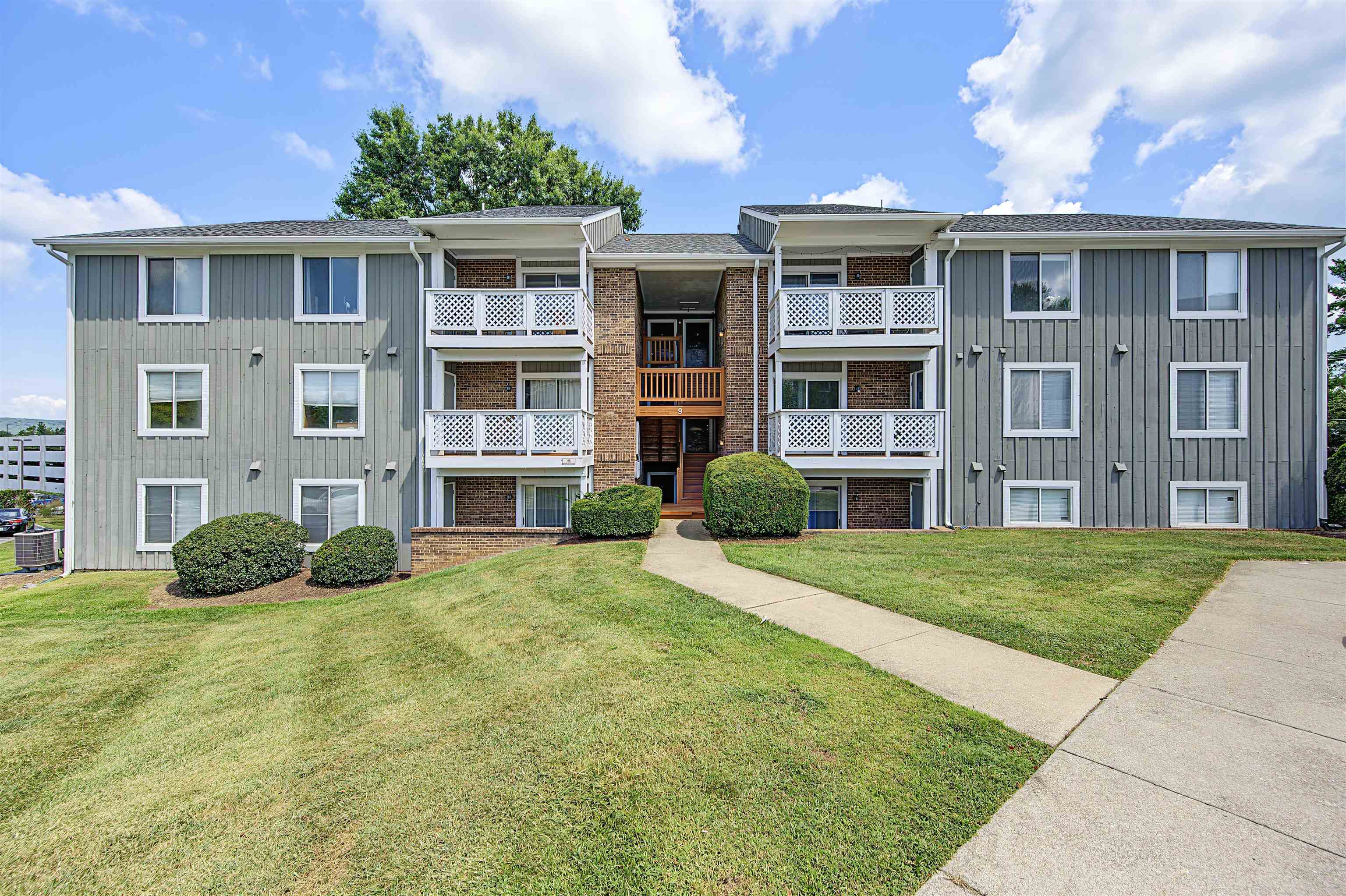 821 Cascade Court Blacksburg VA 24060