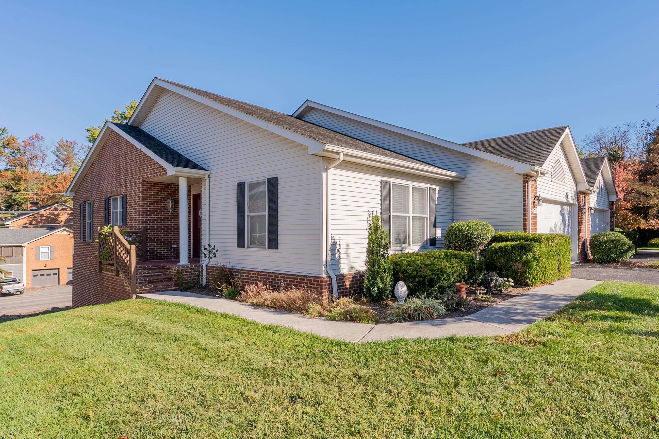 1005 Edwards Lane Blacksburg VA 24060