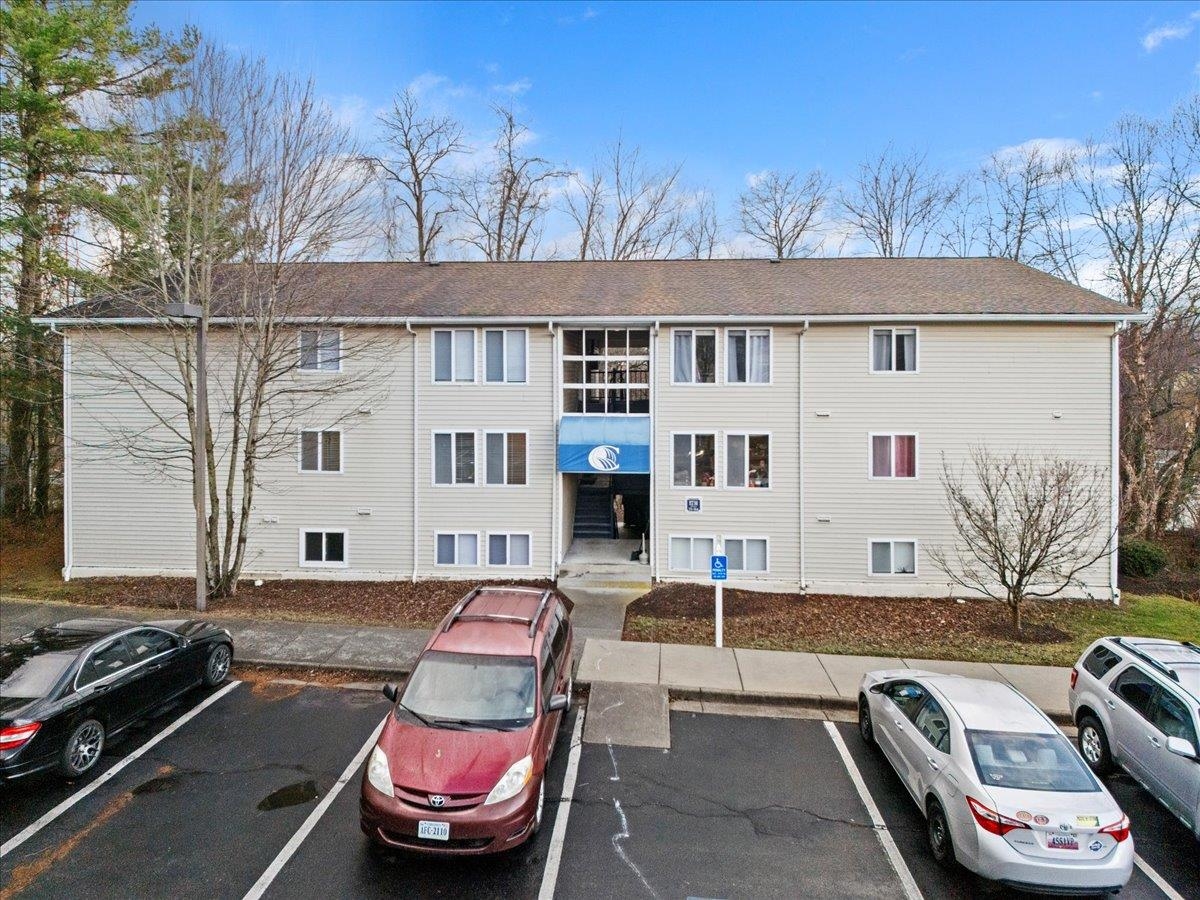 Blacksburg VA, 1731 Liberty Lane, Unit G77