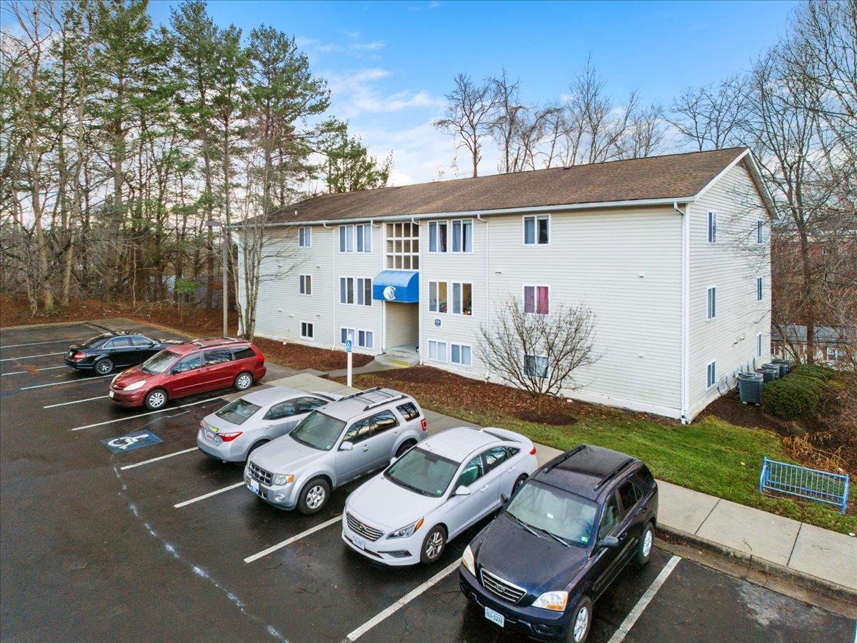 1731 Liberty Lane Blacksburg VA 24060