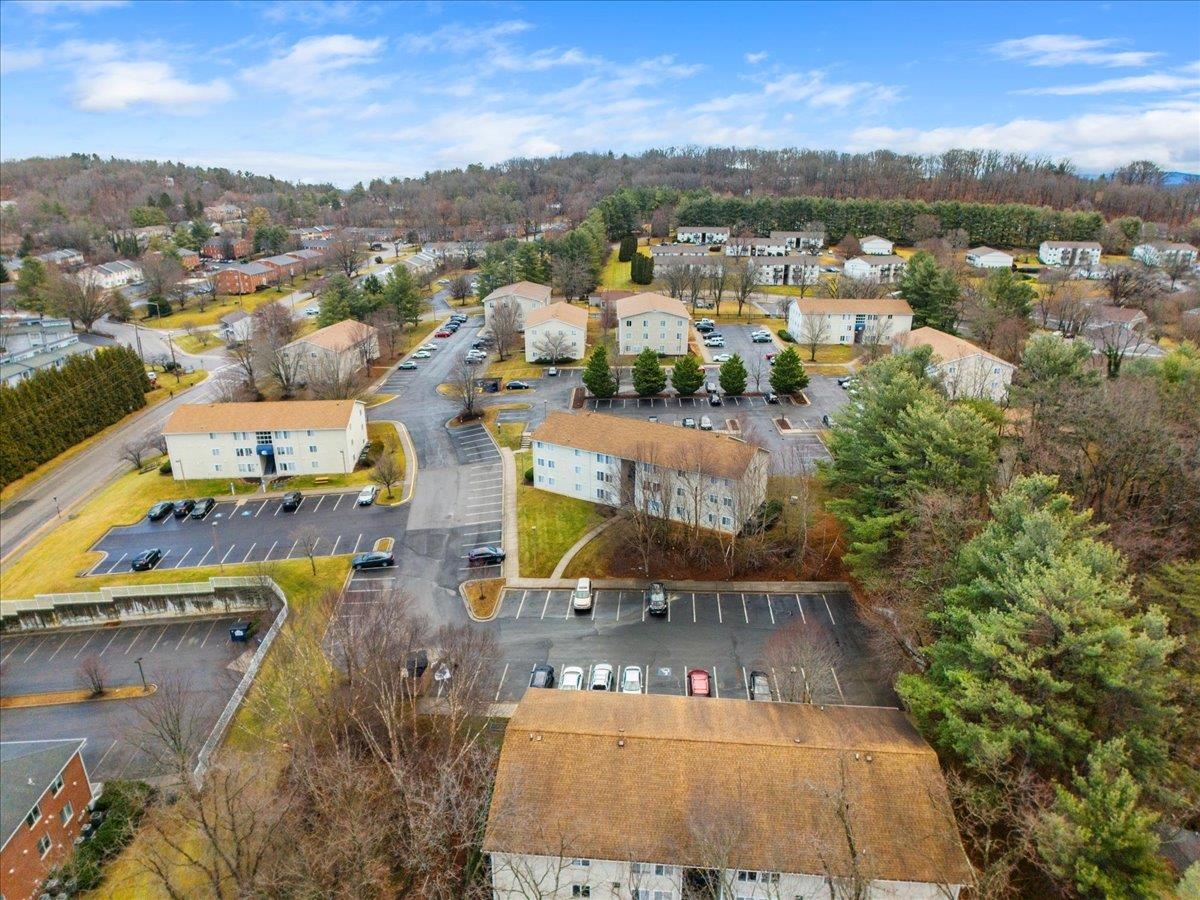 1731 Liberty Lane Blacksburg VA 24060