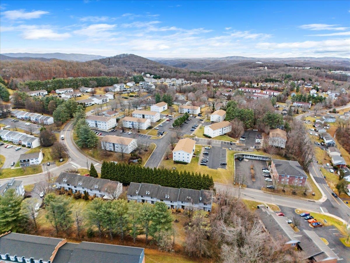 1731 Liberty Lane Blacksburg VA 24060