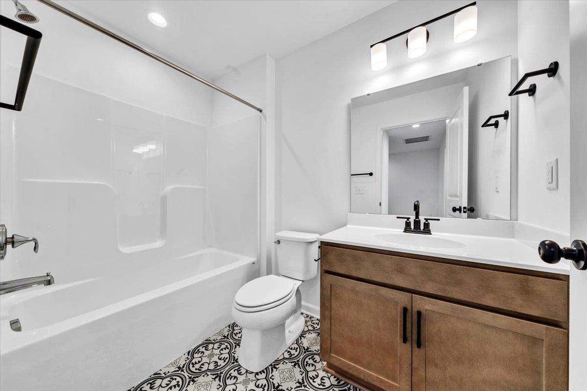 2127 Mccarters Way Blacksburg VA 24060