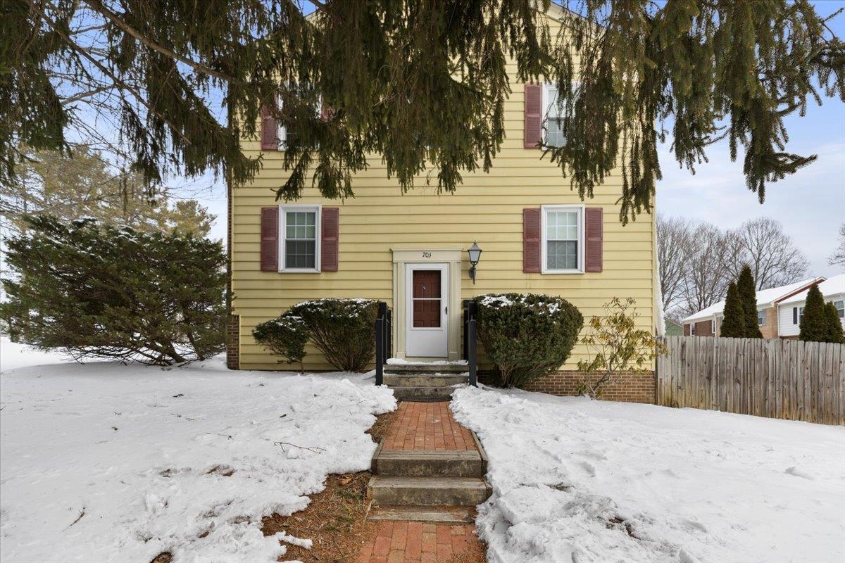 703 Cambridge Road Blacksburg VA 24060