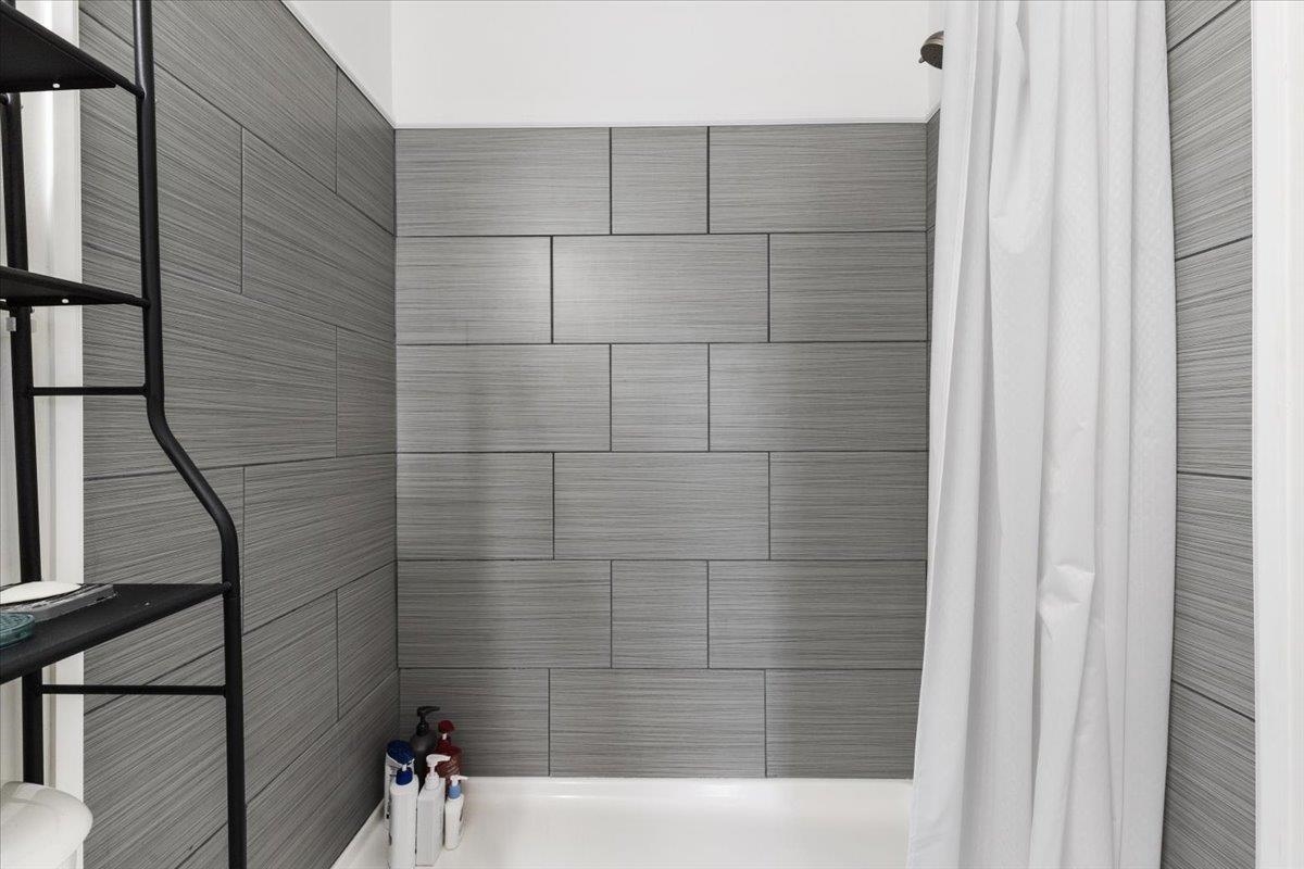 703 Cambridge Road Blacksburg VA 24060