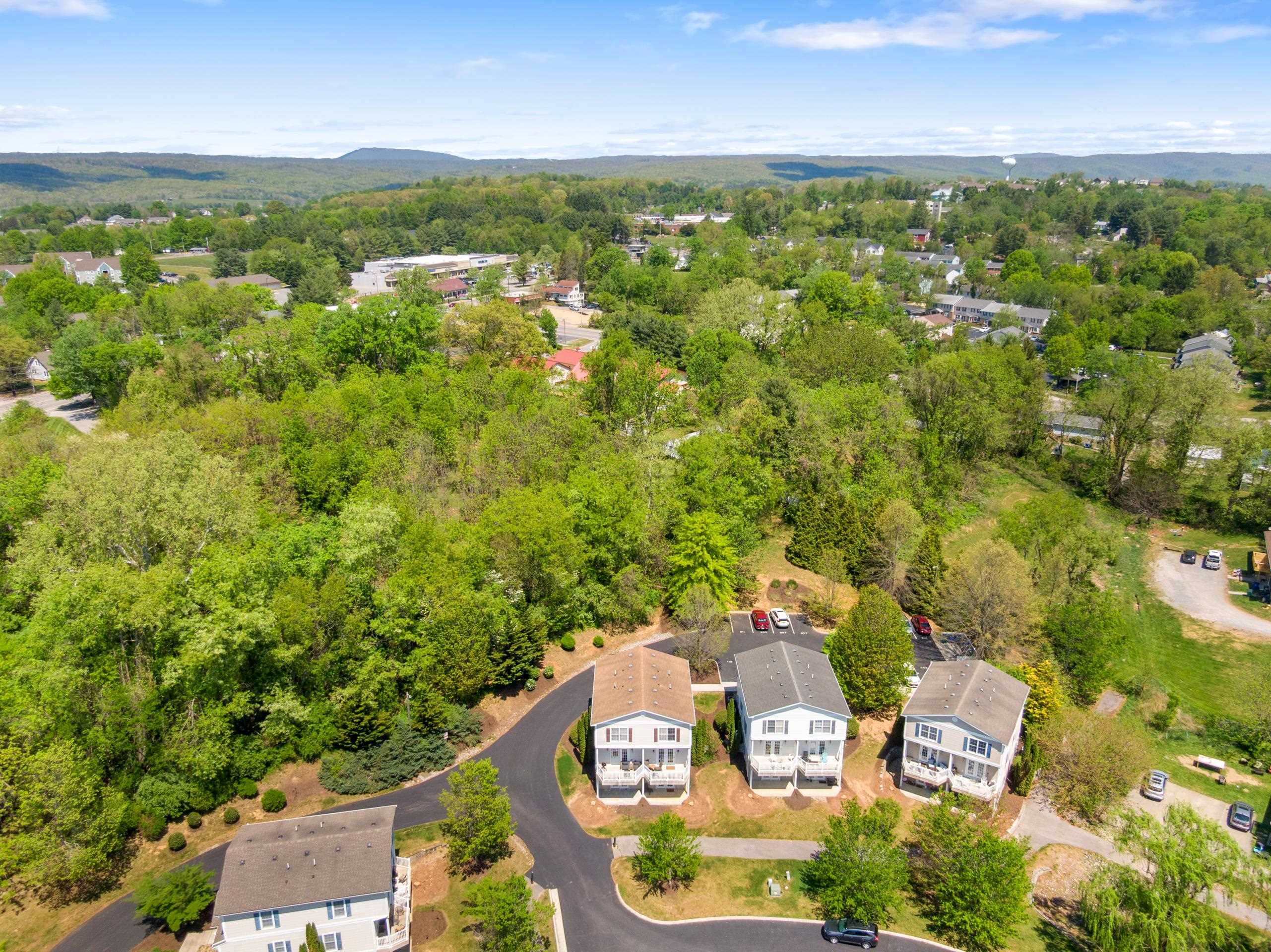 209 Heights Lane Blacksburg VA 24060
