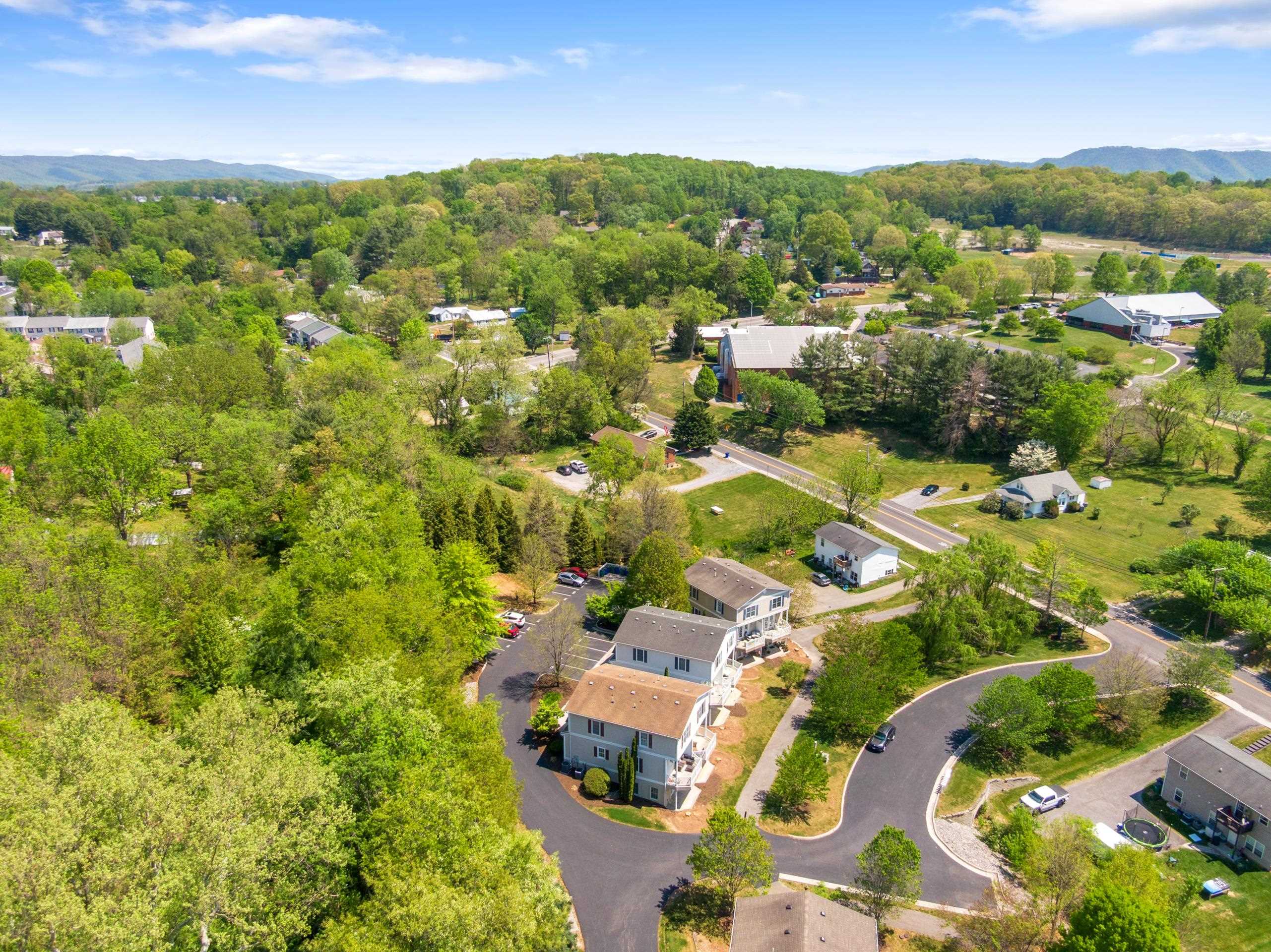 209 Heights Lane Blacksburg VA 24060
