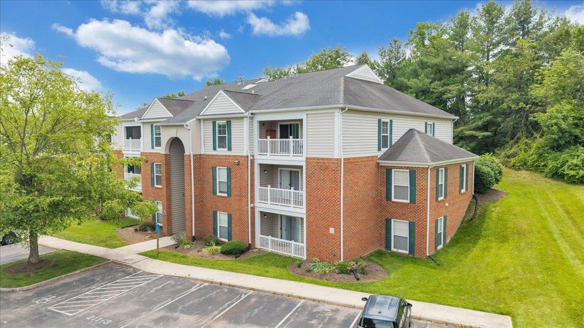 211 S Knollwood Drive Blacksburg VA 24060
