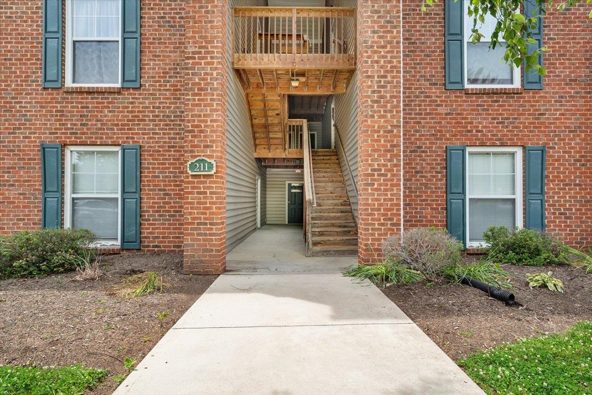 211 S Knollwood Drive Blacksburg VA 24060