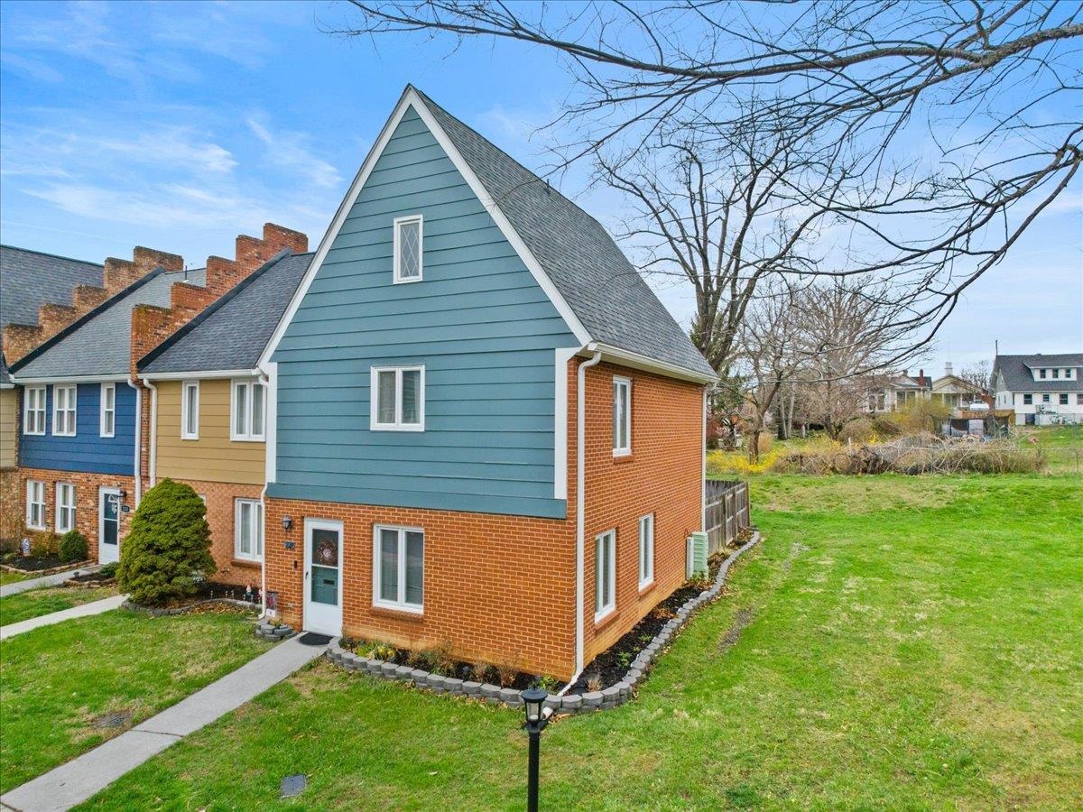 229 Lester Place Christiansburg VA 24073