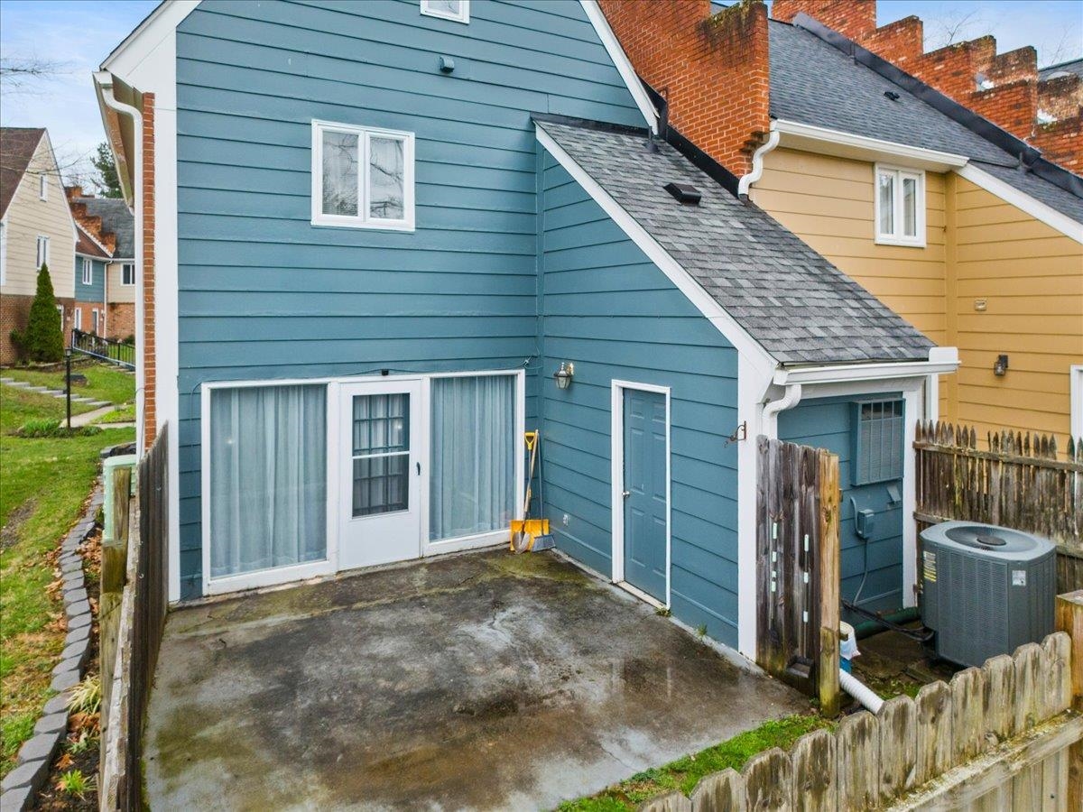 229 Lester Place Christiansburg VA 24073
