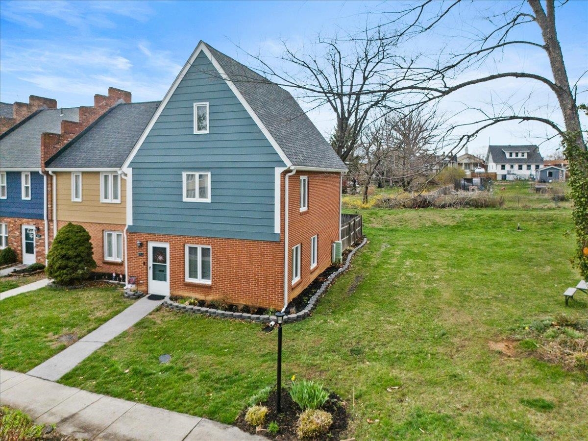 229 Lester Place Christiansburg VA 24073