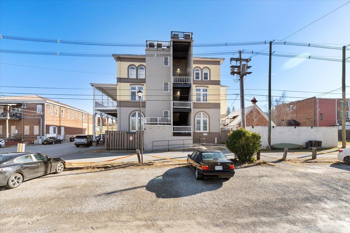 303 W Main Street Radford VA 24141