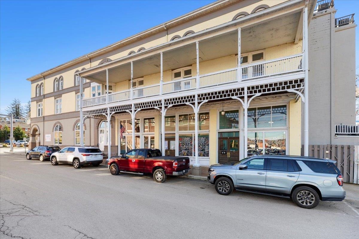 303 W Main Street Radford VA 24141