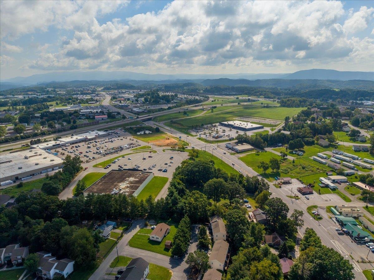 1497 Scott Street Christiansburg VA 24073