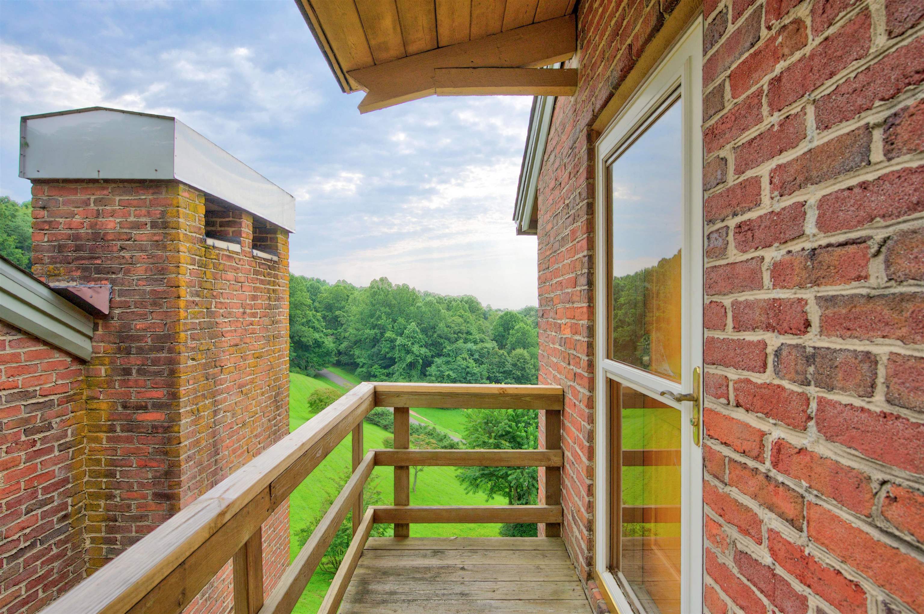 6 Doe Highlands Drive Hillsville VA 24343