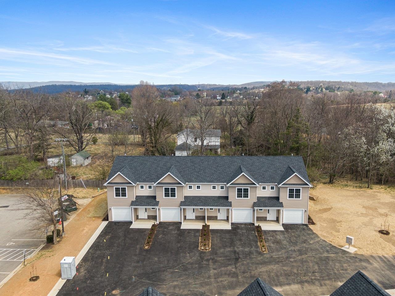 6139 Warren Newcomb Drive Fairlawn VA 24141
